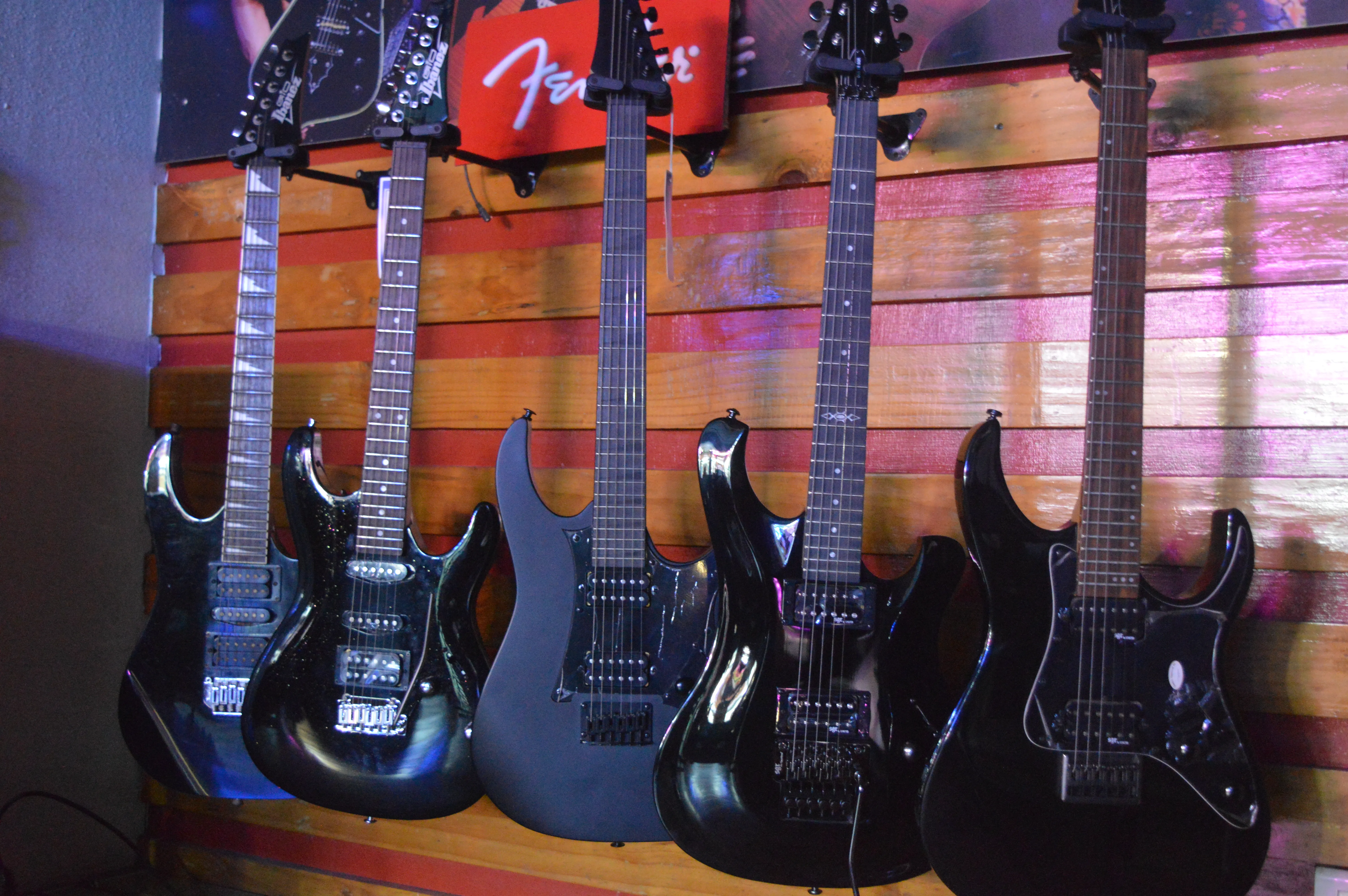 How to Choose Your First Guitar